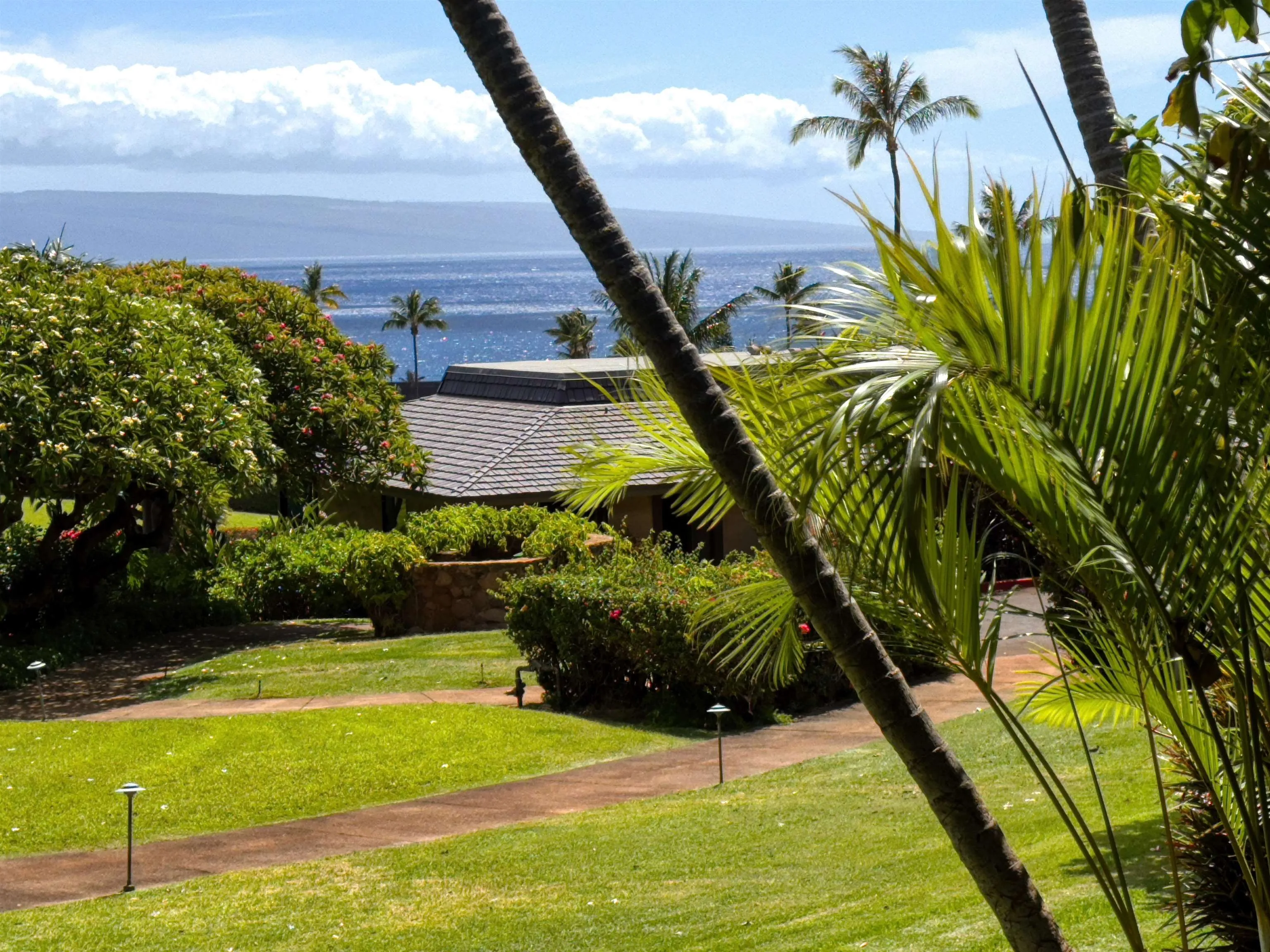Lahaina, Hawaii 96761, United States, 2 Bedrooms Bedrooms, ,2 BathroomsBathrooms,Residential,Active,142294