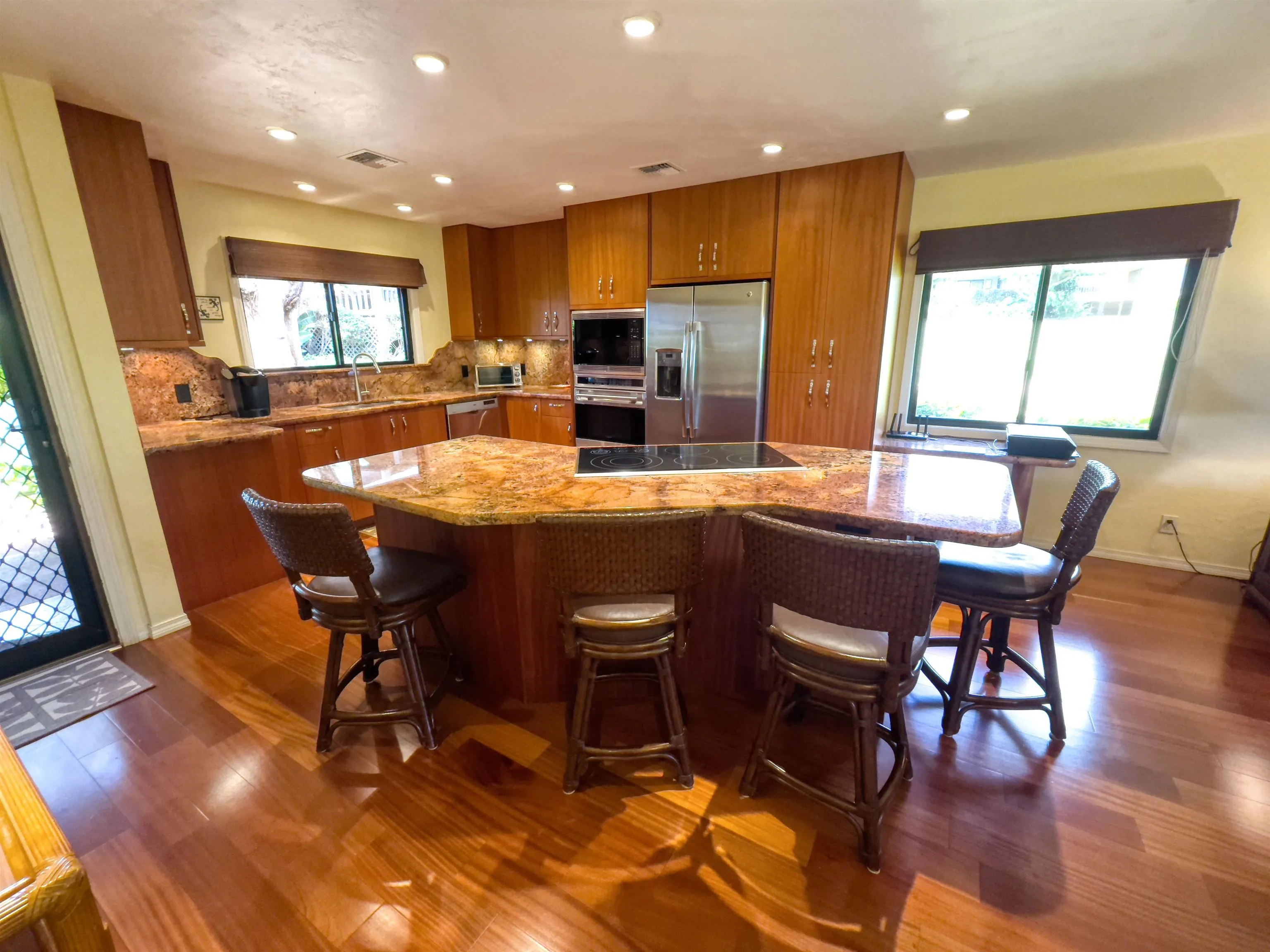 Lahaina, Hawaii 96761, United States, 2 Bedrooms Bedrooms, ,2 BathroomsBathrooms,Residential,Active,142294