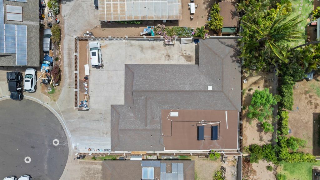 Photo of 709 Kaimana Pl, Kahului, HI 96732 (MLS # 406987)