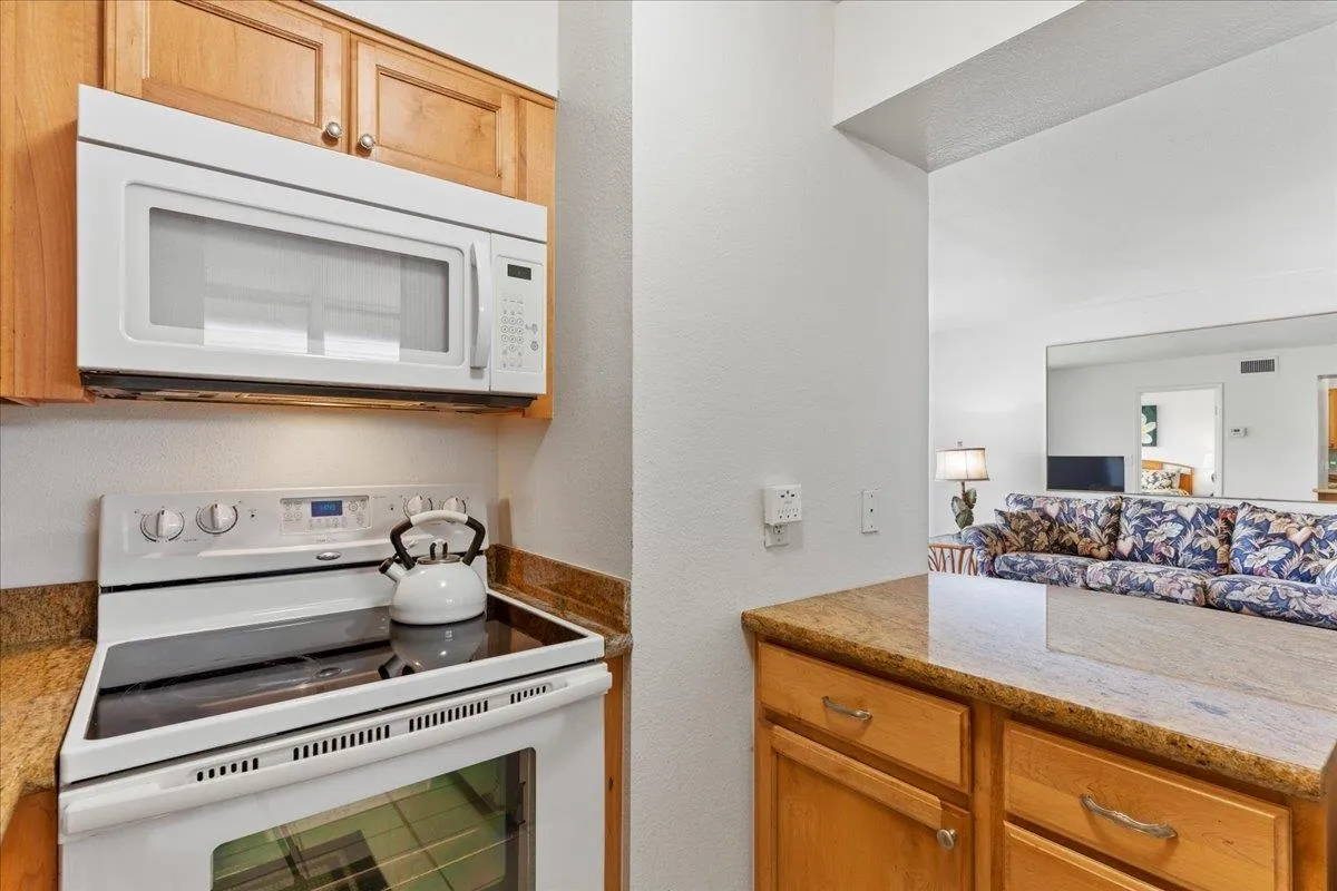 Lahaina, Hawaii 96761, United States, 1 Bedroom Bedrooms, ,1 BathroomBathrooms,Residential,Active,64067