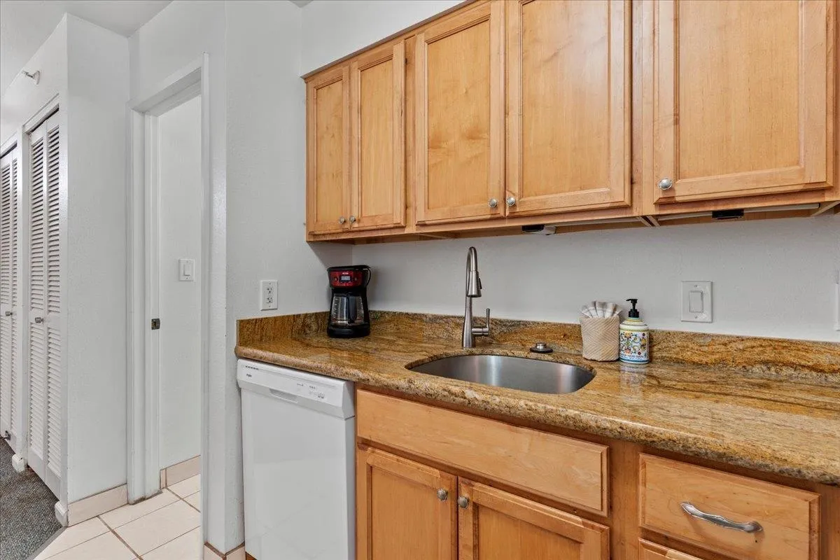 Lahaina, Hawaii 96761, United States, 1 Bedroom Bedrooms, ,1 BathroomBathrooms,Residential,Active,64067