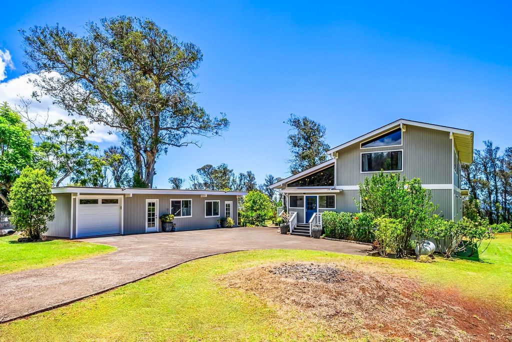 Photo of 1065 Ehu Rd, Makawao, HI 96768 (MLS # 406582)