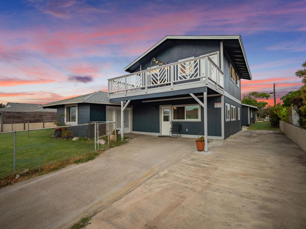 Photo of 145 W Kane St, Kahului, HI 96732 (MLS # 402697)