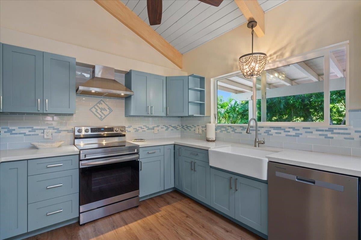 250 Hoohale Pl