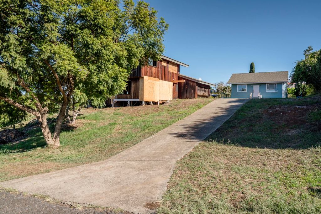 Photo of 75 Akea Pl, Kula, HI 96790 (MLS # 407584)