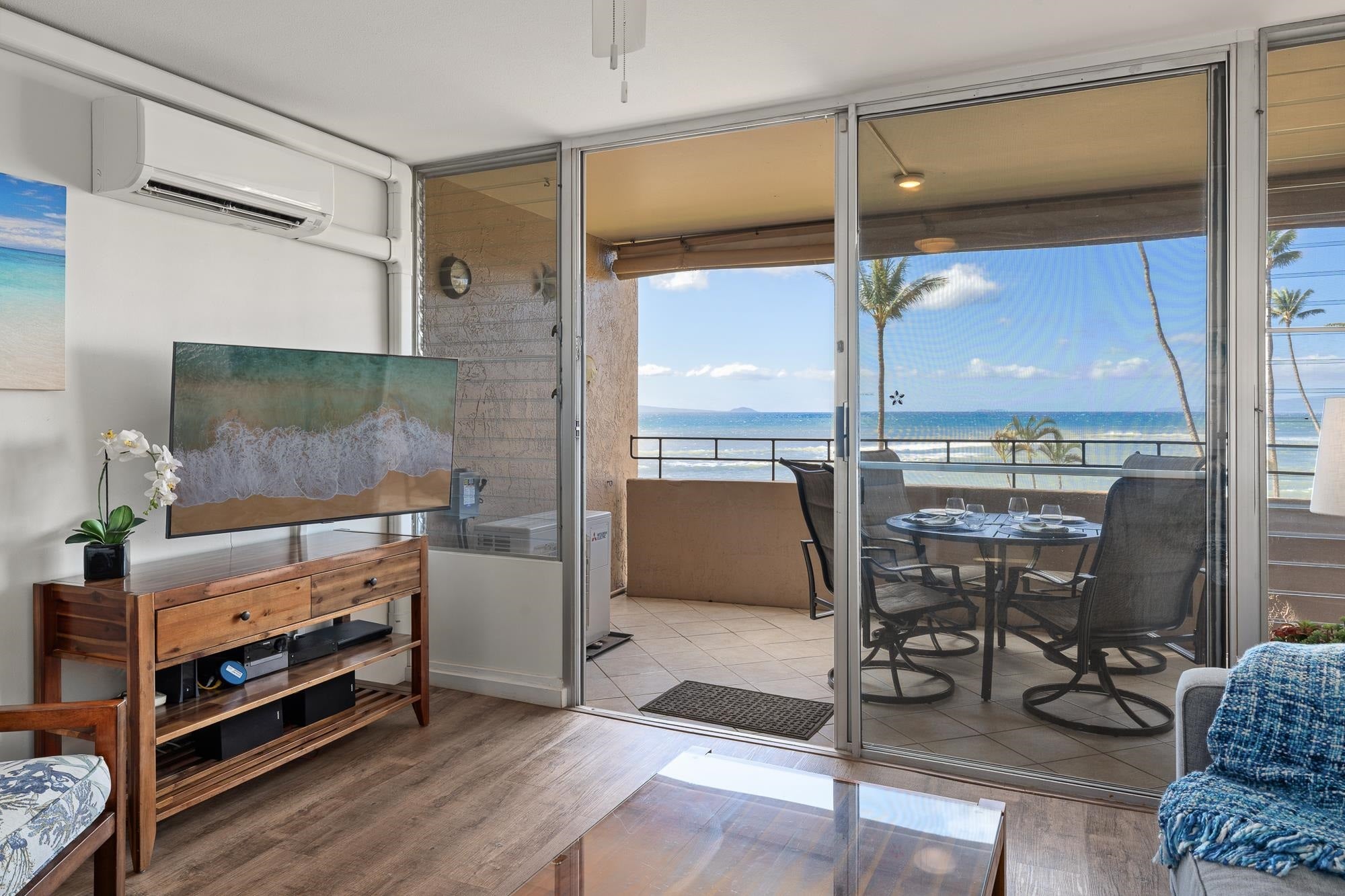 150 Hauoli St 303