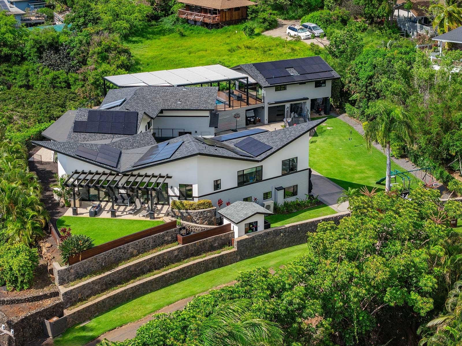 557 Kupulau Dr