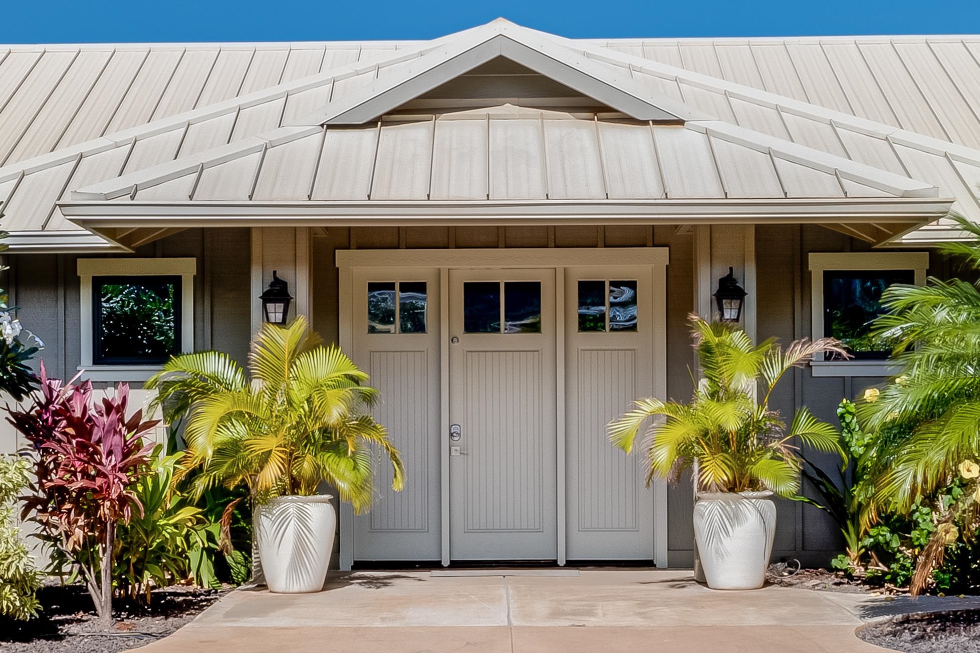 2600 Aina Mahiai St