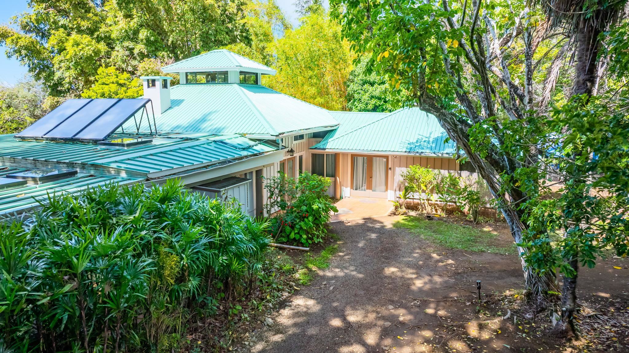 620 Awalau Rd