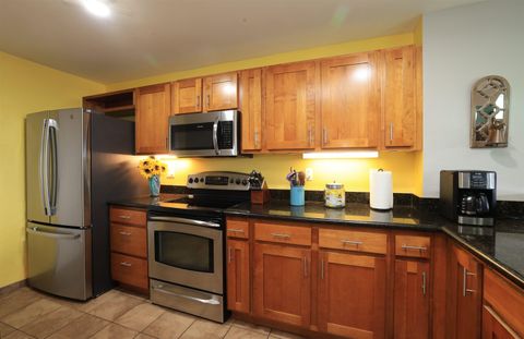 3706 Lower Honoapiilani Rd D43 Lahaina HI 96761