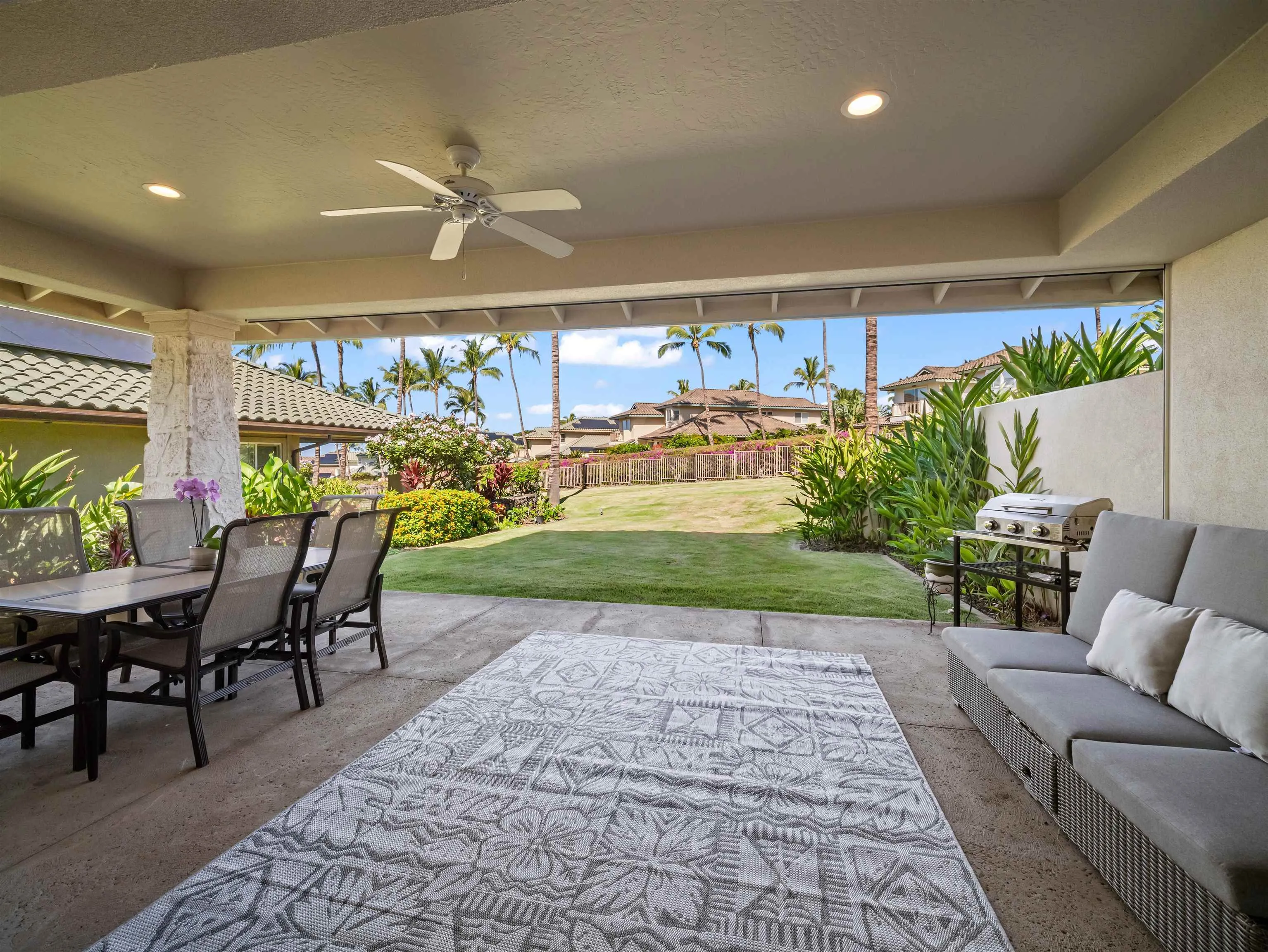 Kihei, Hawaii 96753, United States, 3 Bedrooms Bedrooms, ,3 BathroomsBathrooms,Residential,Active,236016