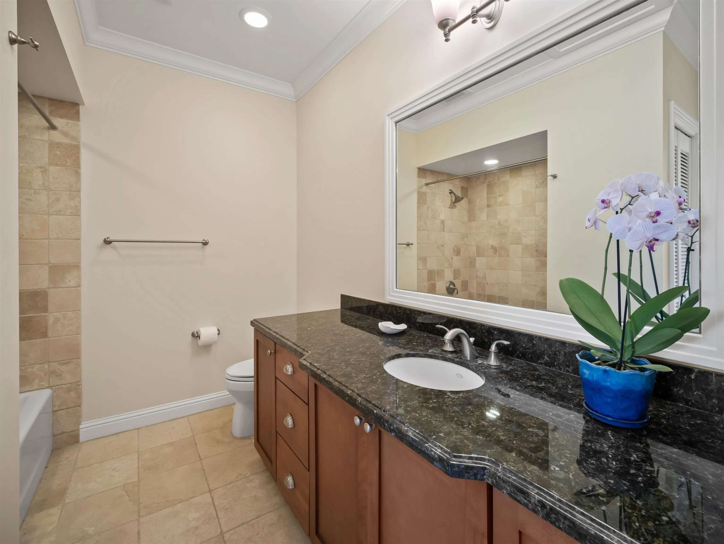 Kihei, Hawaii 96753, United States, 3 Bedrooms Bedrooms, ,3 BathroomsBathrooms,Residential,Active,236016