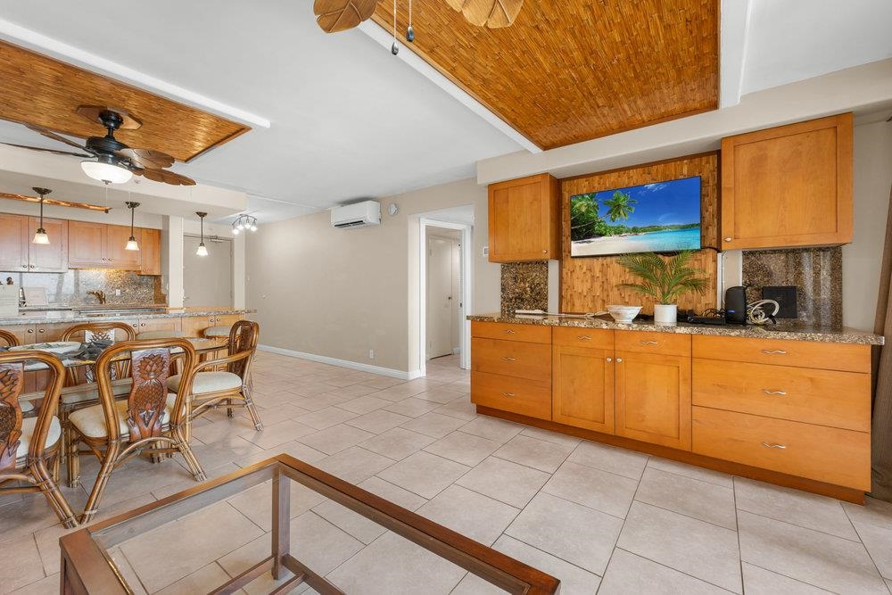 4327 Lower Honoapiilani Rd 403