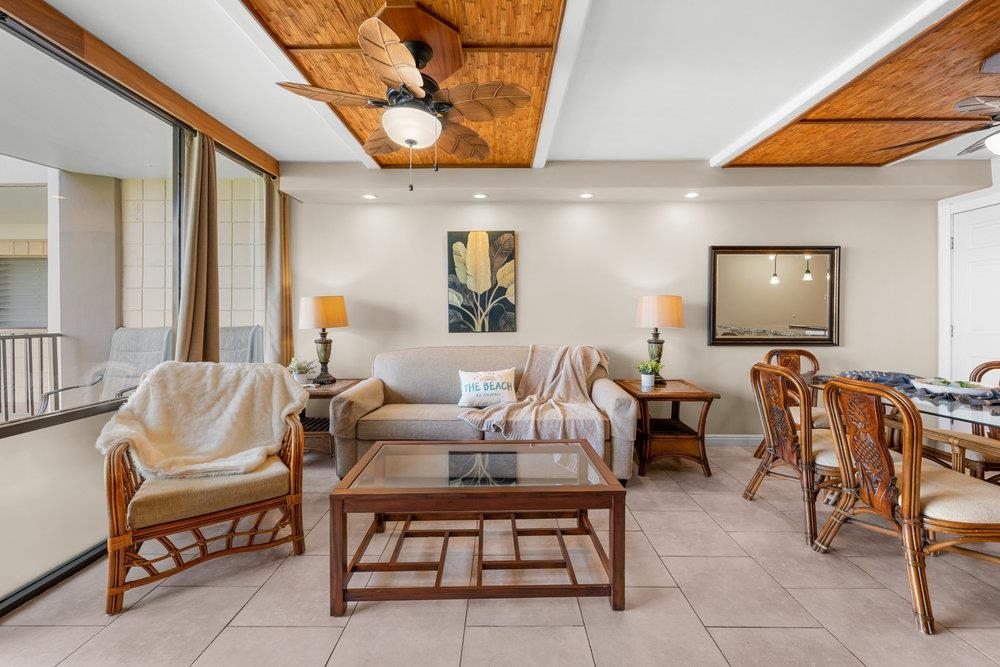 4327 Lower Honoapiilani Rd 403