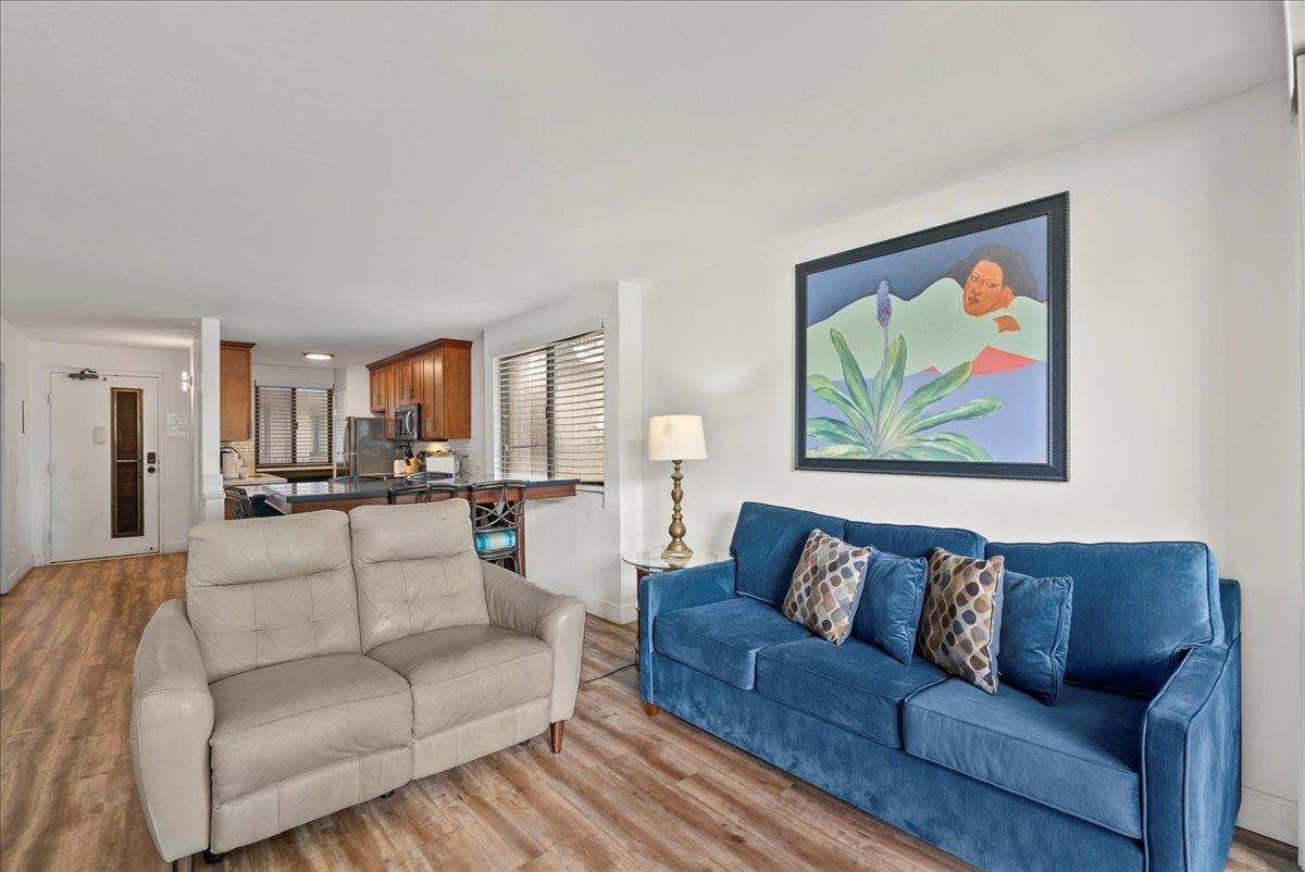 4310 Lower Honoapiilani Rd 220