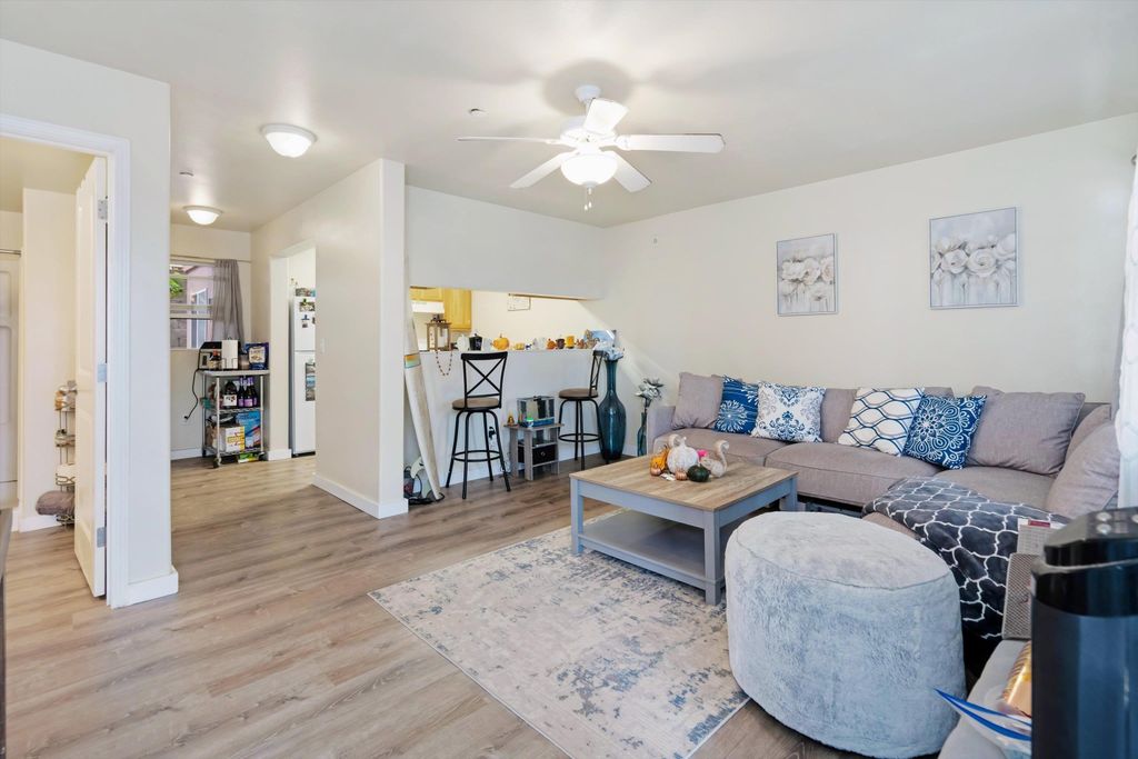 Photo of 45 Stephen Ln #813, Lahaina, HI 96761 (MLS # 407723)