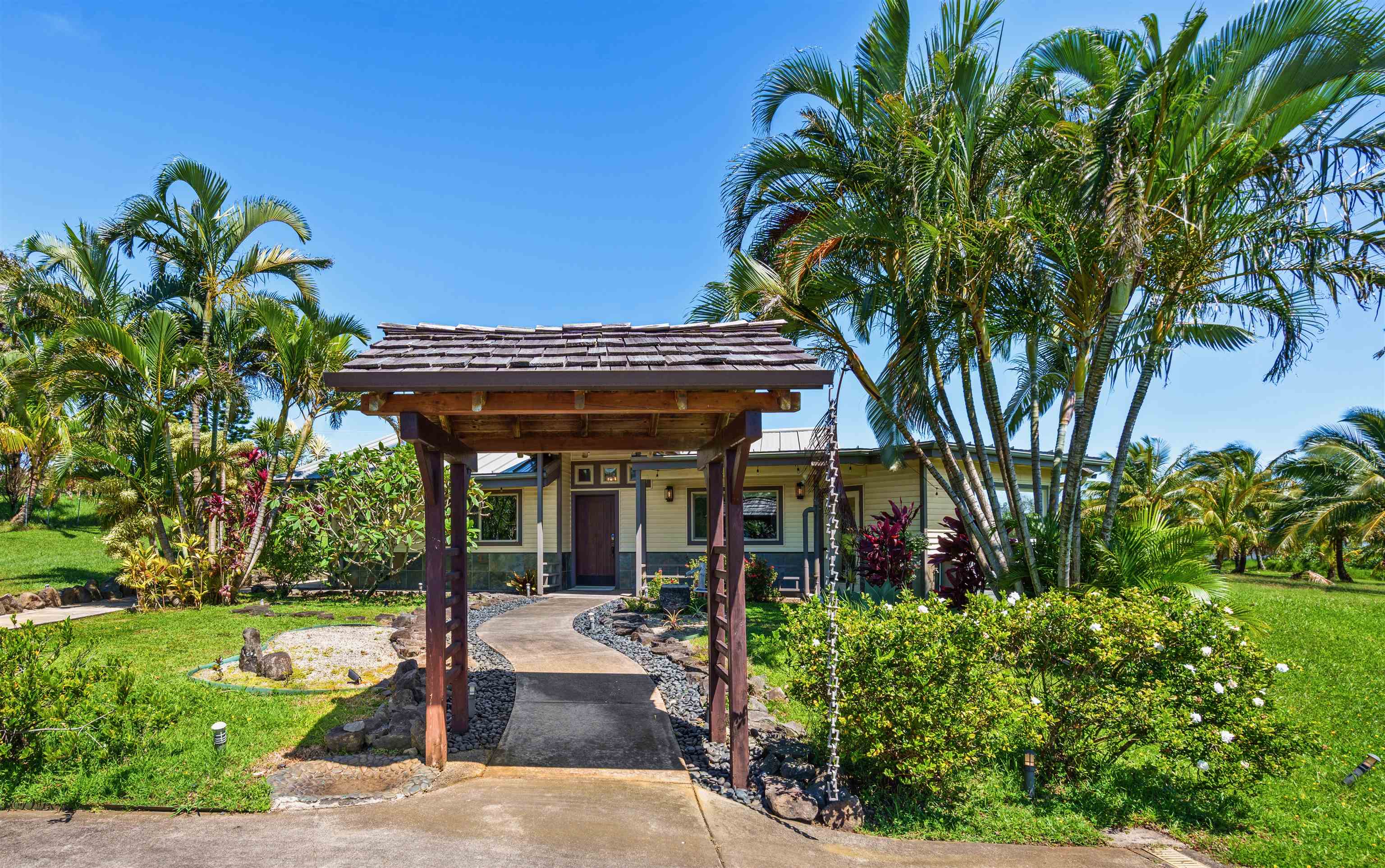 51 W Waipio Rd