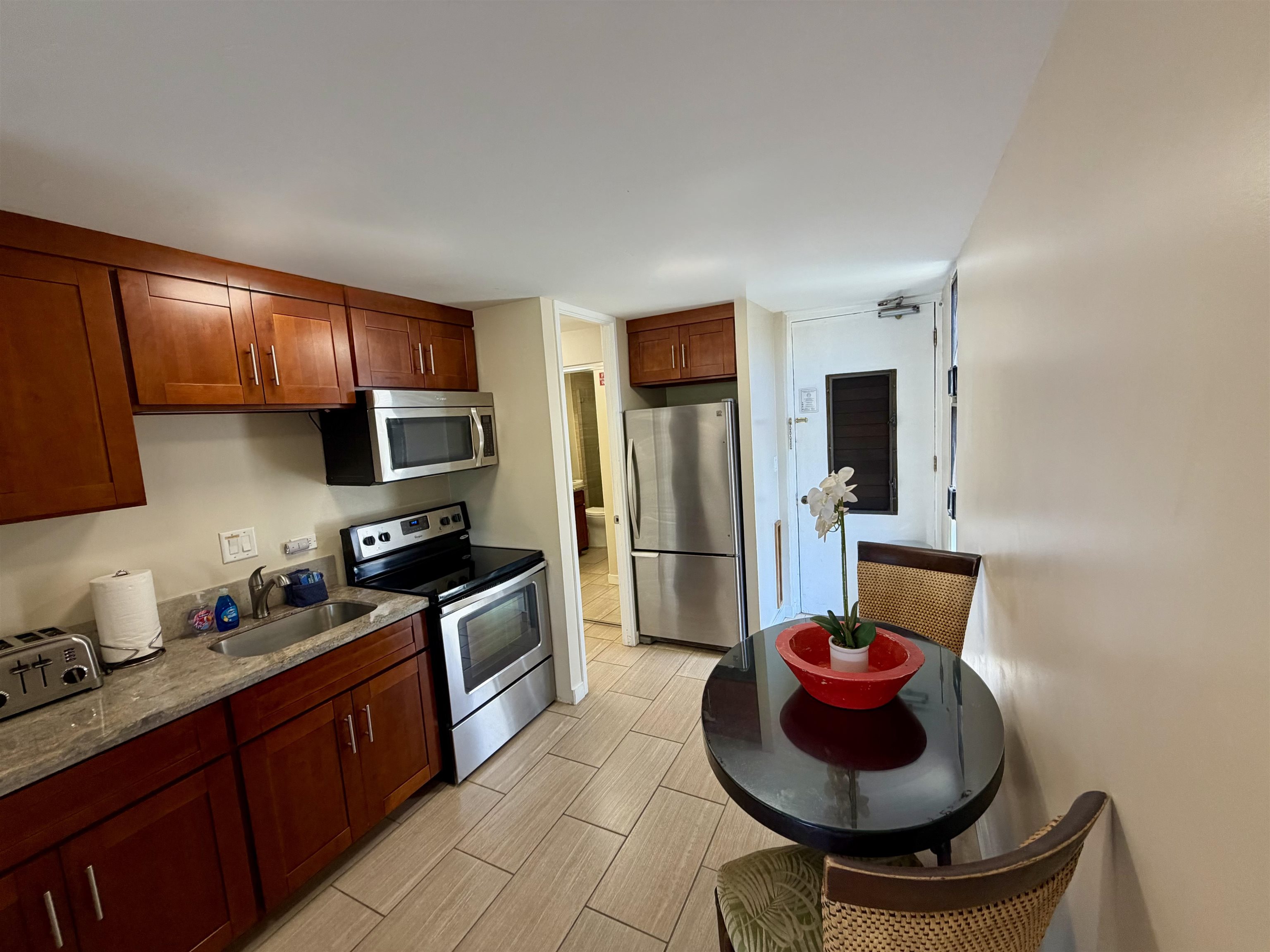 3785 Lower Honoapiilani Rd 401