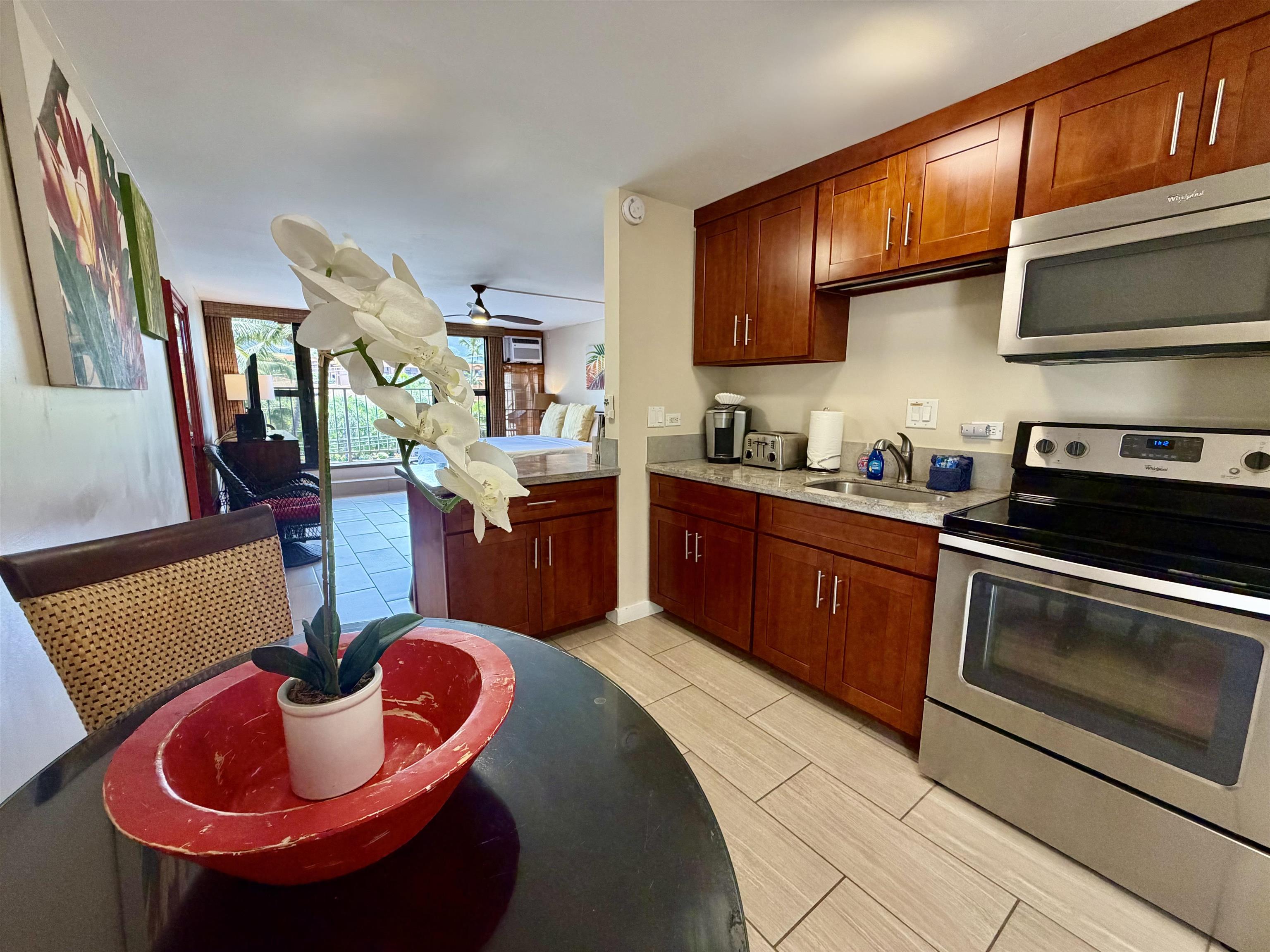 3785 Lower Honoapiilani Rd 401