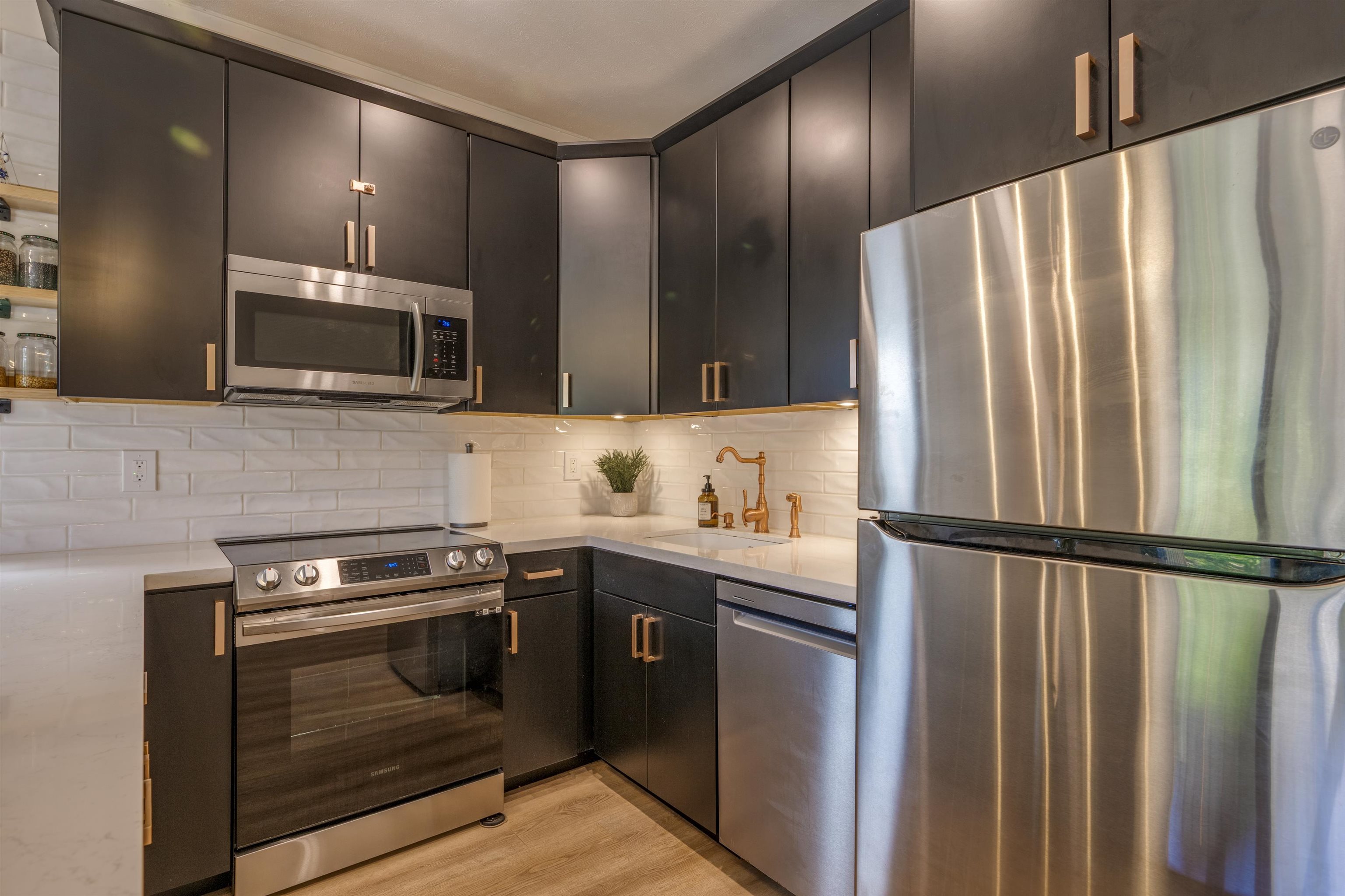 4440 Lower Honoapiilani Rd 124