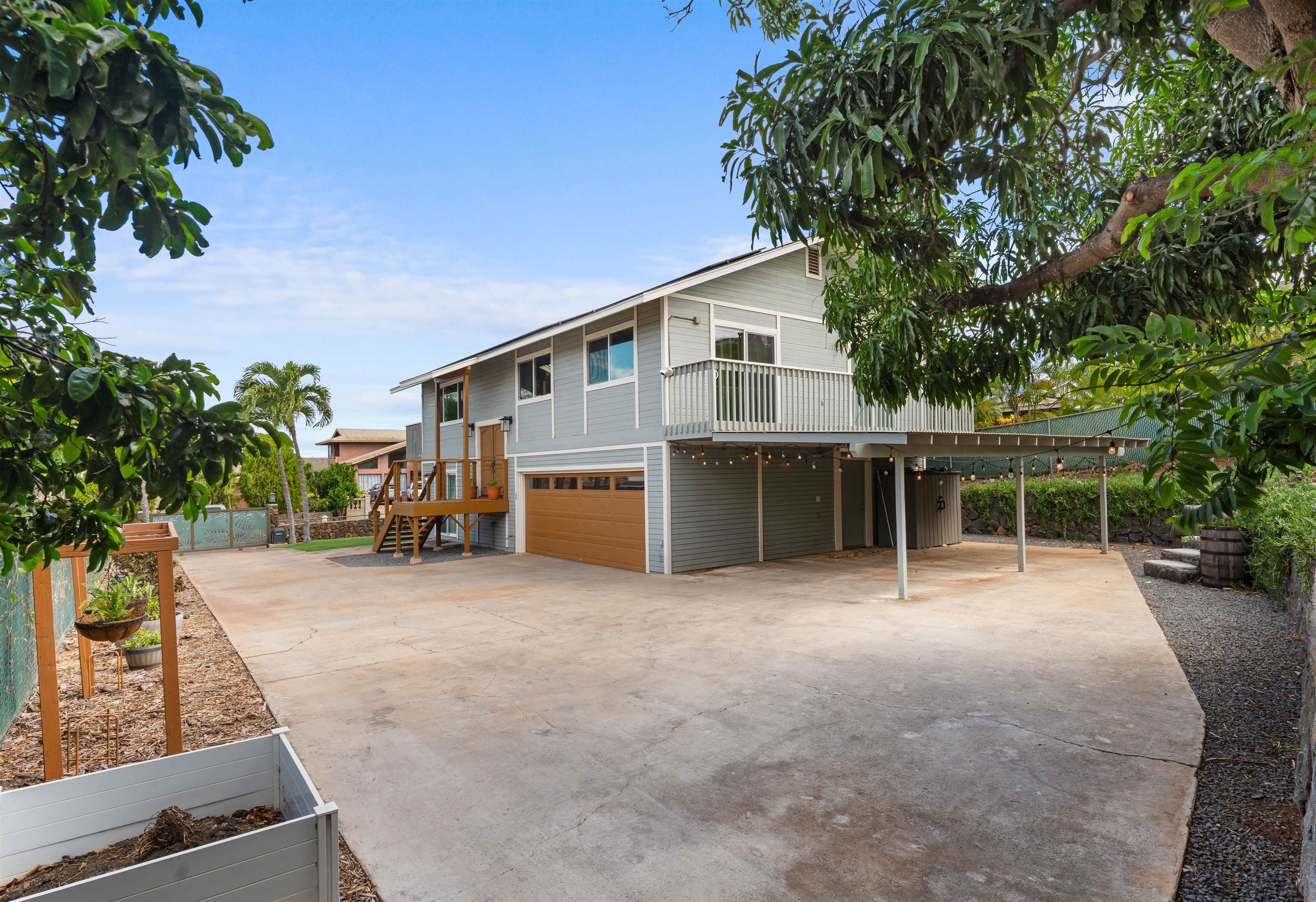 120 Pauloa Pl