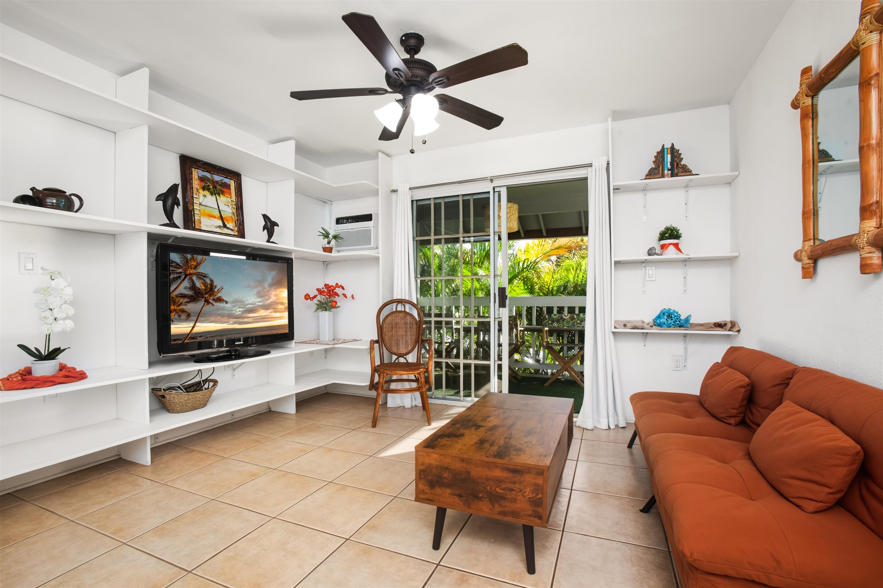 160 Keonekai Rd 7-201