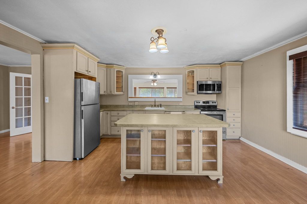 Photo of 815 Kuulei St, Haiku, HI 96708 (MLS # 407037)