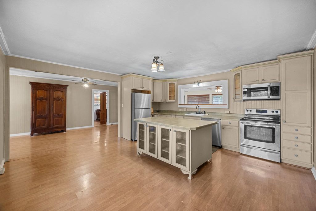 Photo of 815 Kuulei St, Haiku, HI 96708 (MLS # 407037)