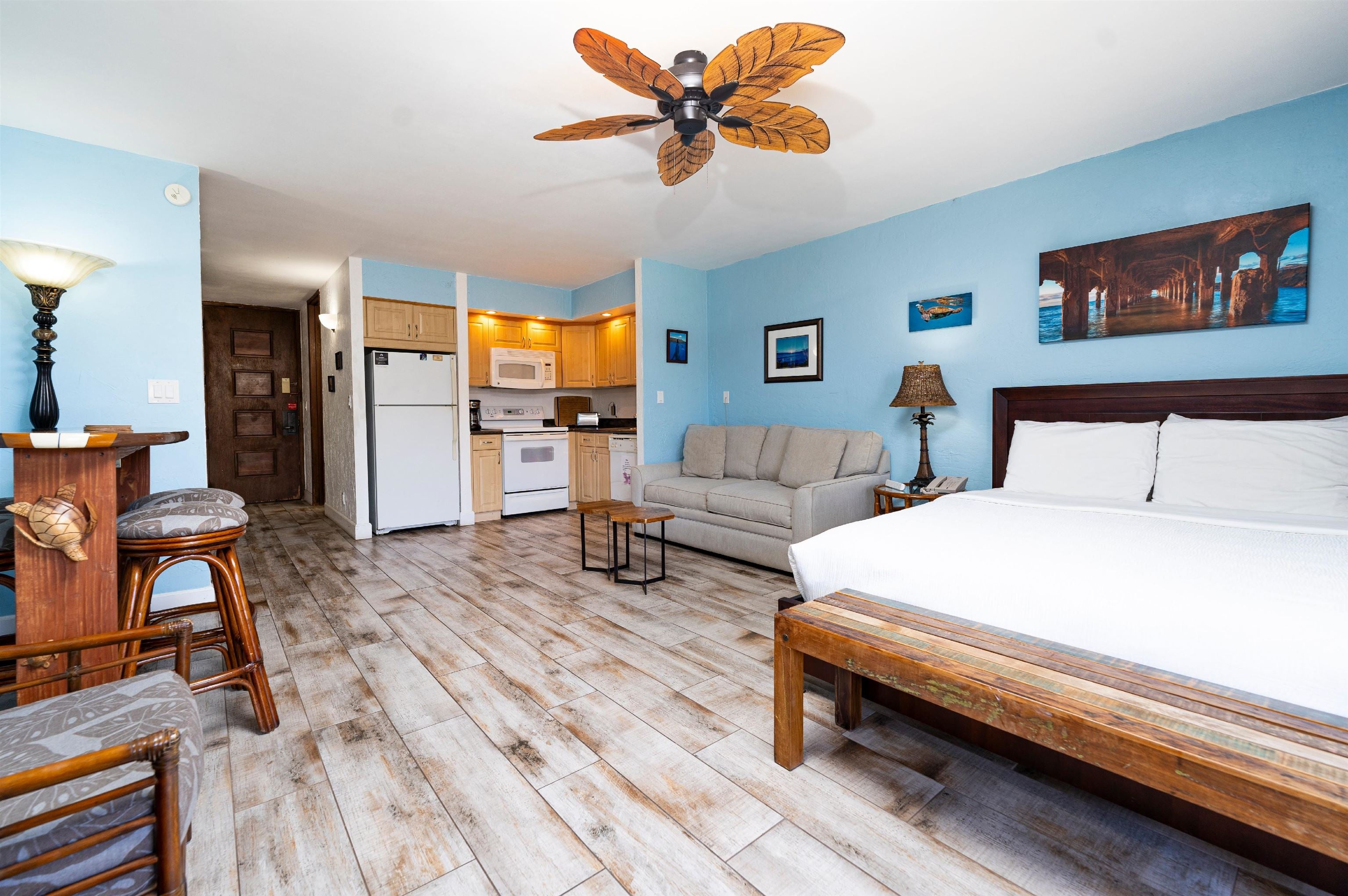 3543 Lower Honoapiilani Rd C204