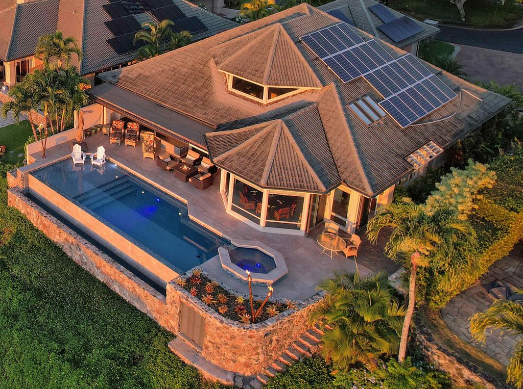 Photo of 104 Woodrose Pl, Lahaina, HI 96761 (MLS # 407481)