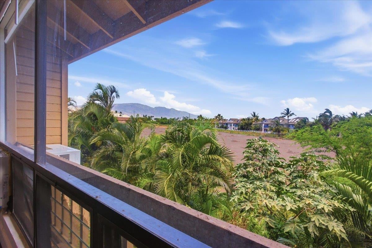 15 Kulanihakoi St 13F