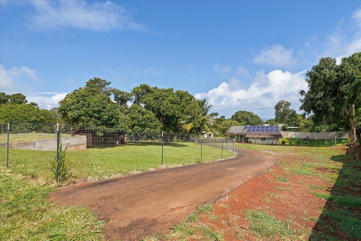 2895 Hana Hwy A, B, C