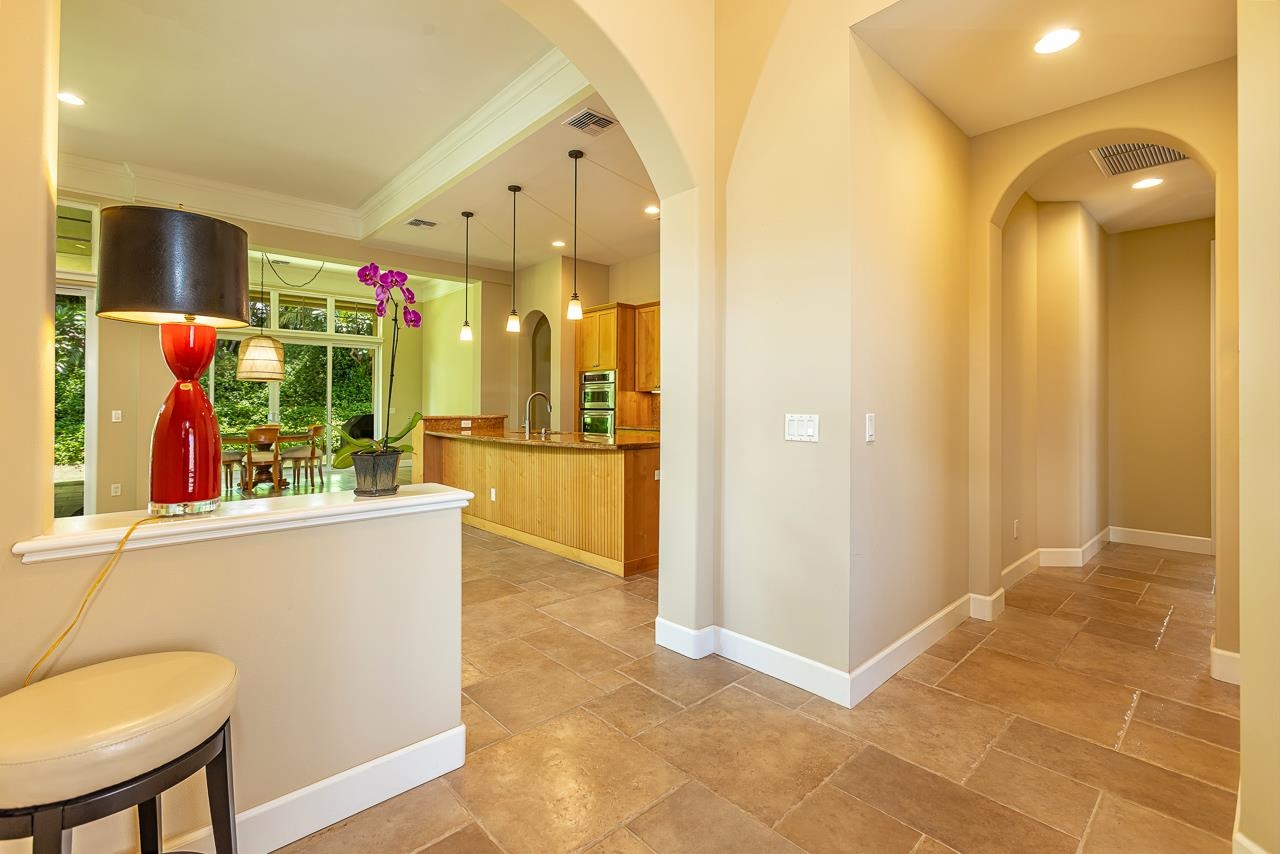 516 Hihimanu St 34