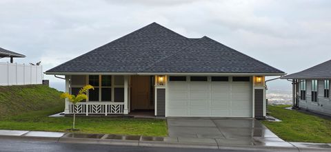 125 La'au Loke Loop Wailuku HI 96793