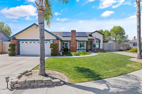 3194 Holly Court, Hanford, CA 93230 - MLS#: 229941