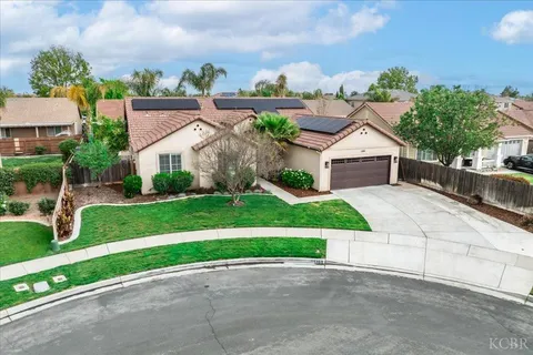 1388 muscat Court, Hanford, CA 93230 - MLS#: 231809