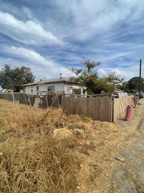 10696 Houston Avenue, Hanford, CA 93230 - MLS#: 231174