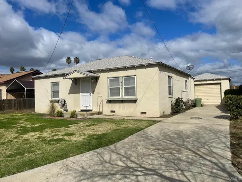 406 E. Myrtle Street, Hanford, CA 93230 - MLS#: 231622