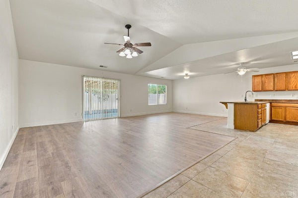 3728 E SCHOOL AVE, VISALIA, CA 93292 - Image 041d49d4d481d9af71ef0330d2a2a2f3/3090440229