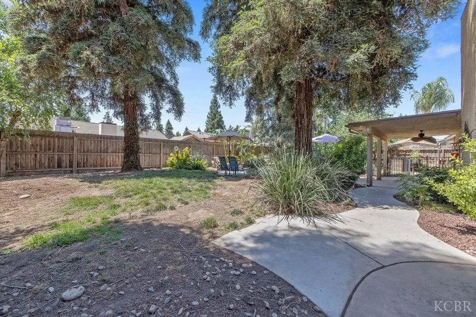 Visalia, California 93292, United States, 3 Bedrooms Bedrooms, ,2 BathroomsBathrooms,Residential,Pending,167968