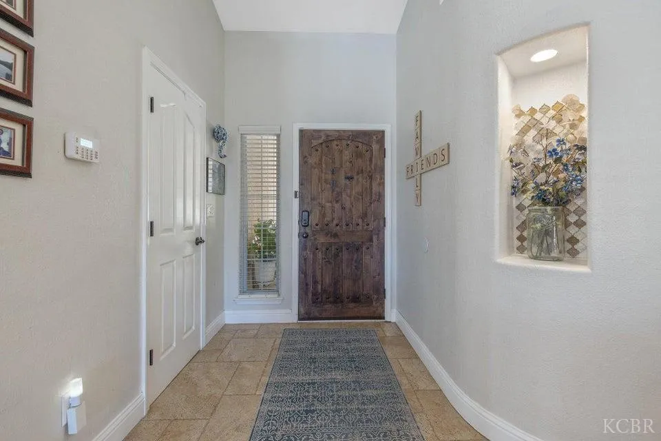 Visalia, California 93292, United States, 3 Bedrooms Bedrooms, ,2 BathroomsBathrooms,Residential,Pending,167968