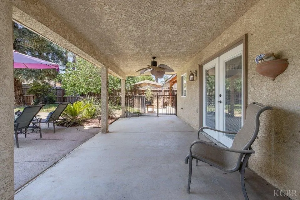 Visalia, California 93292, United States, 3 Bedrooms Bedrooms, ,2 BathroomsBathrooms,Residential,Pending,167968