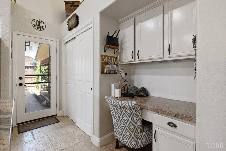 Visalia, California 93292, United States, 3 Bedrooms Bedrooms, ,2 BathroomsBathrooms,Residential,Pending,167968