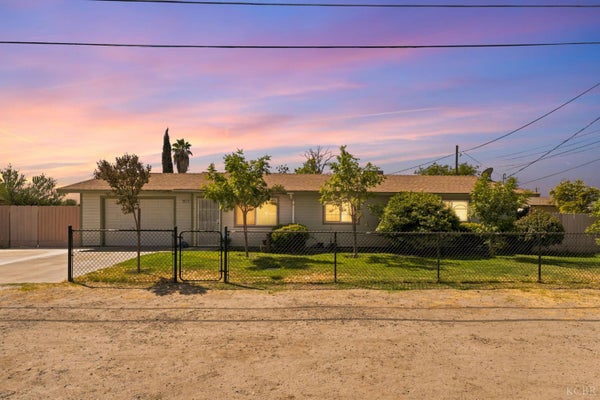 2611 HANNA AVE, CORCORAN, CA 93212 - Image 4765ea5cf096fecb82d0e11efb521ae5/3768509140