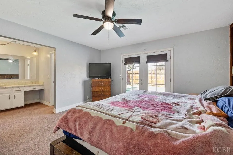 Visalia, California 93277, United States, 3 Bedrooms Bedrooms, ,2 BathroomsBathrooms,Residential,Active,247915