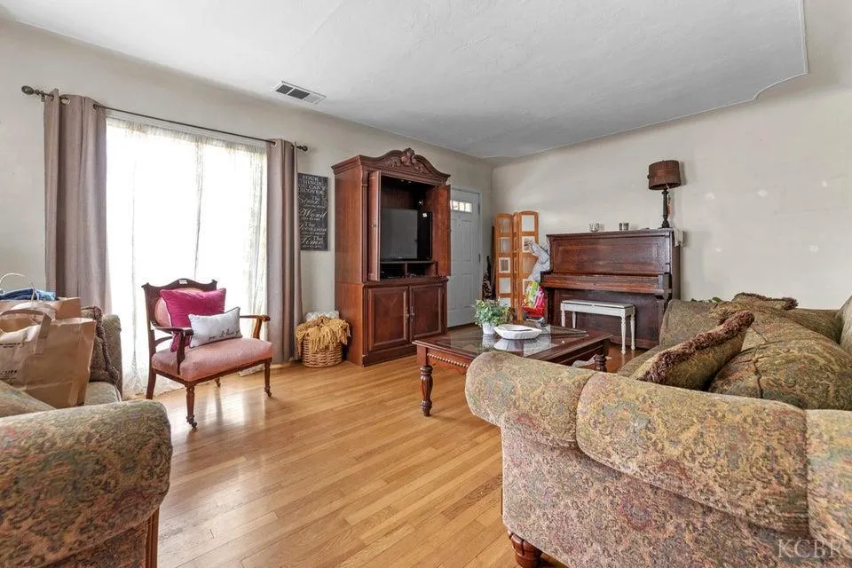 Tulare, California 93274, United States, 3 Bedrooms Bedrooms, ,1 BathroomBathrooms,Residential,Active,167966