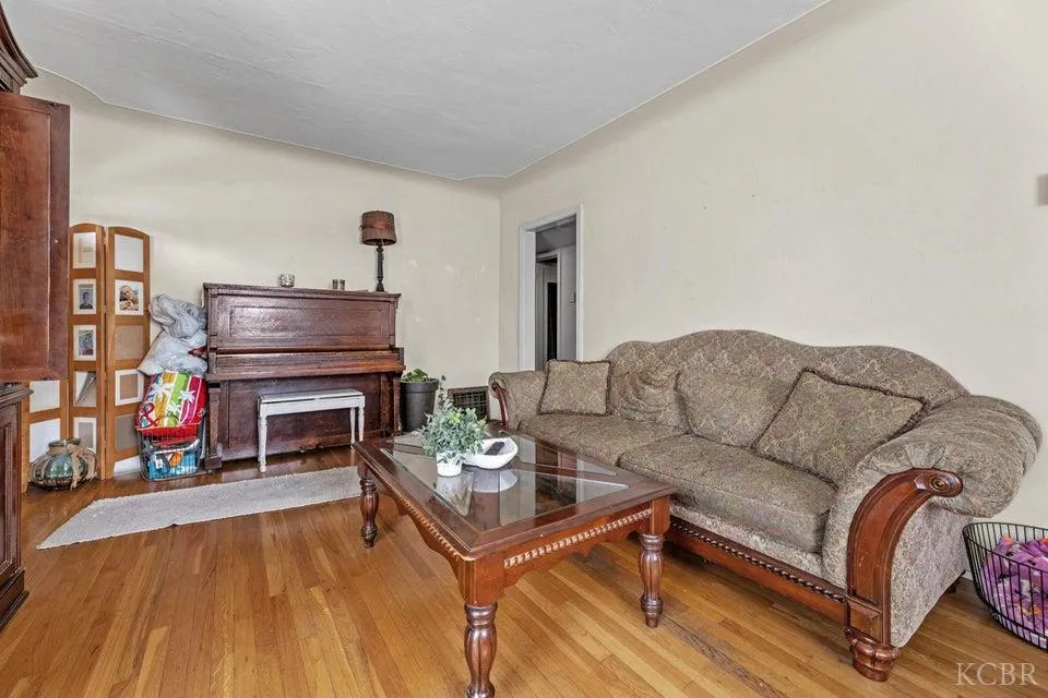 Tulare, California 93274, United States, 3 Bedrooms Bedrooms, ,1 BathroomBathrooms,Residential,Active,167966