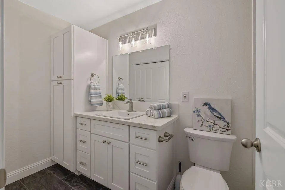 Visalia, California 93292, United States, 3 Bedrooms Bedrooms, ,2 BathroomsBathrooms,Residential,Active,192449