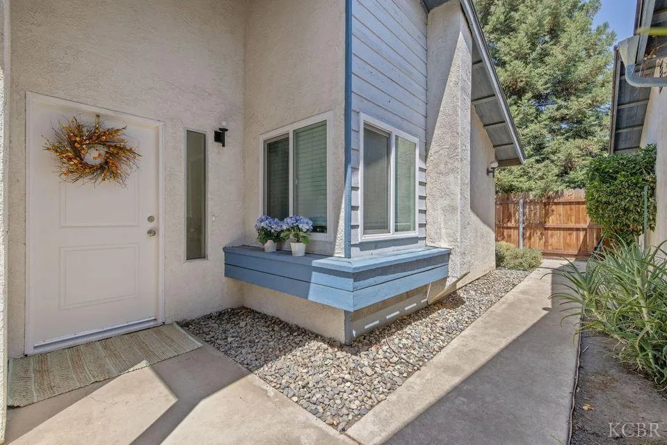 Visalia, California 93292, United States, 3 Bedrooms Bedrooms, ,2 BathroomsBathrooms,Residential,Active,192449