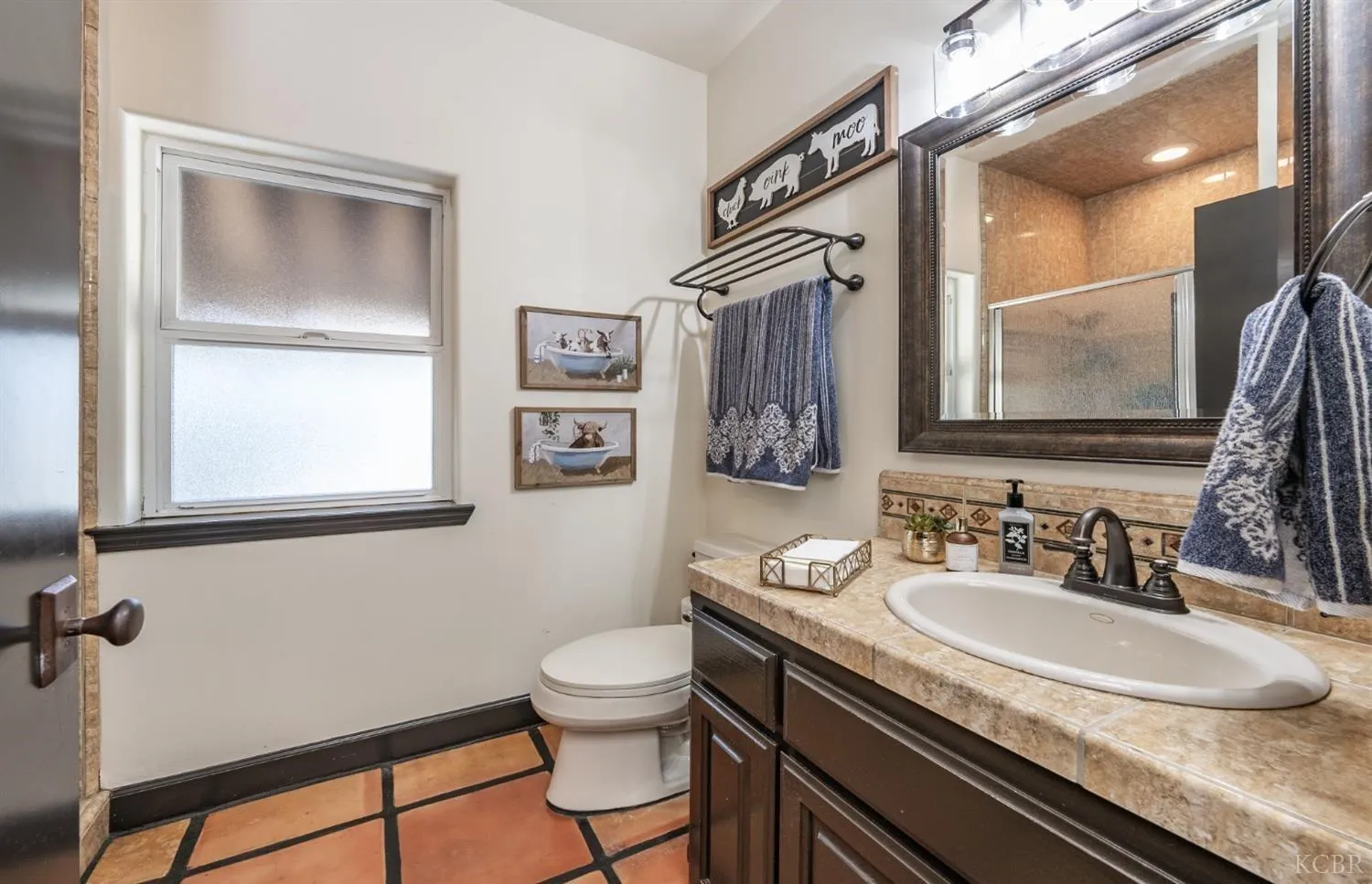 Hanford, California 93230, United States, 5 Bedrooms Bedrooms, ,5 BathroomsBathrooms,Residential,Active,144191